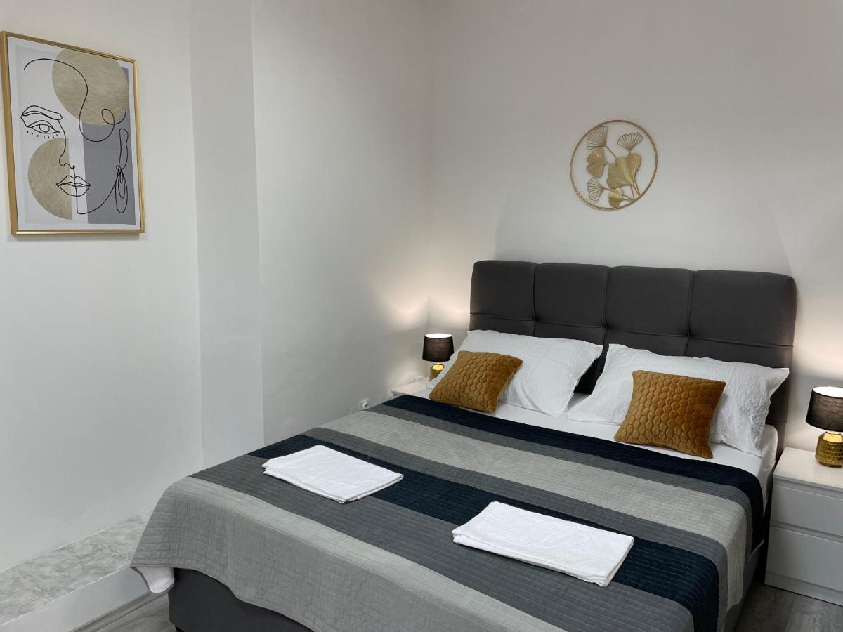 Apartment Studio Beauty In Centar プーラ エクステリア 写真