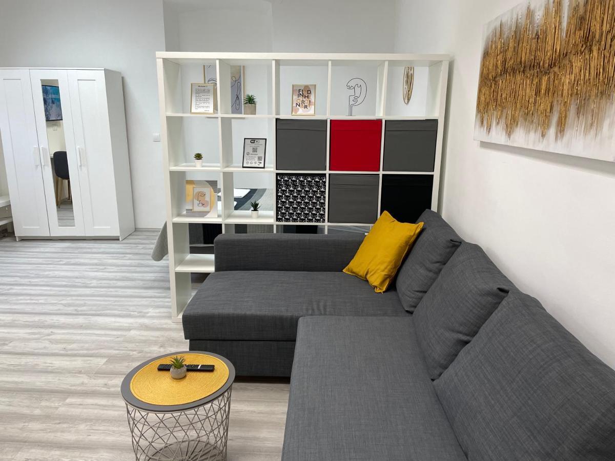 Apartment Studio Beauty In Centar プーラ エクステリア 写真