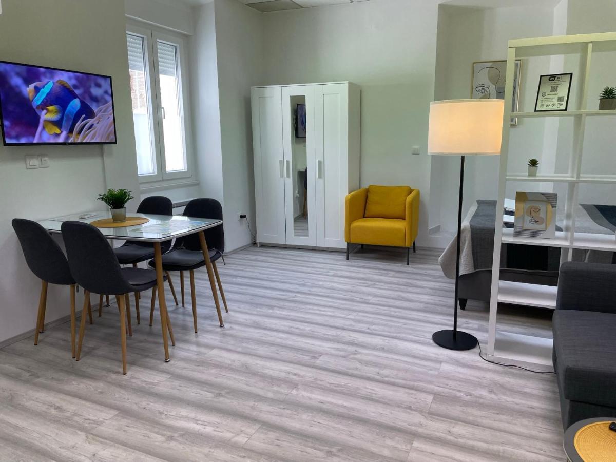 Apartment Studio Beauty In Centar プーラ エクステリア 写真