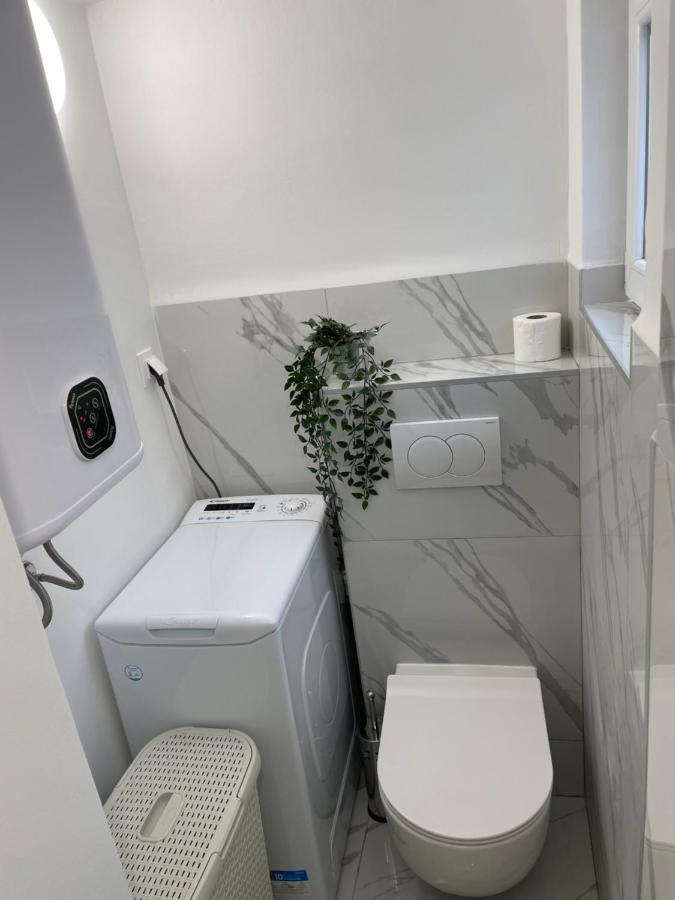 Apartment Studio Beauty In Centar プーラ エクステリア 写真